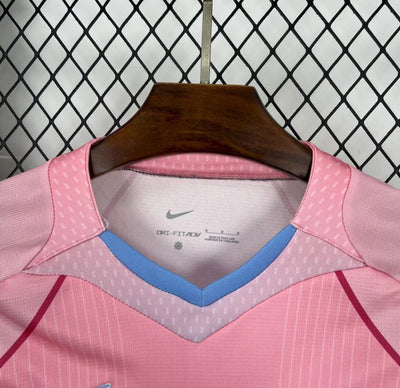 Pink Barcelona training top 2025/2026
